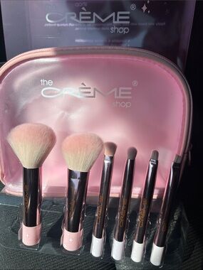 The Crème Shop Pink Makeup Brush Set